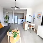 Centre, 2p, Terrasse, Garage أنتيب